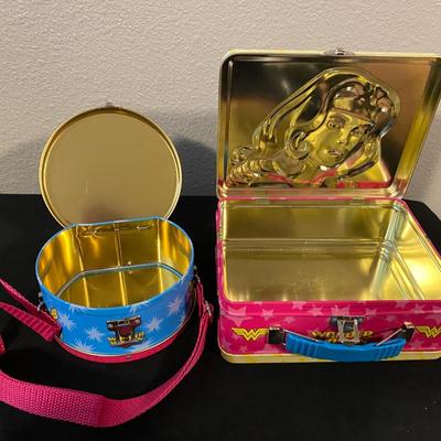 WONDER WOMAN LUNCH BOX AND TIN TOTE