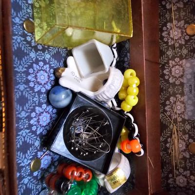 Assortment of wicker baskets, wicker coasters - and a clasping Punch Studio small sewing case