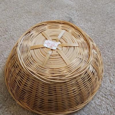 Assortment of wicker baskets, wicker coasters - and a clasping Punch Studio small sewing case