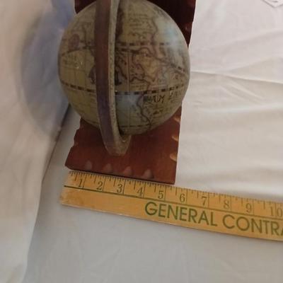 Vintage 1960's Olde World Globe Italian Made Globe Bookends-with Readers Digest America books.