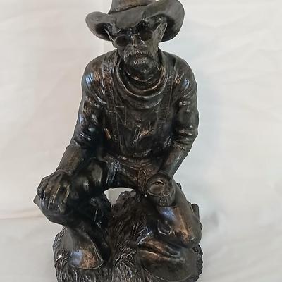 Cowboy statue - 40 years of Cowboy 2000 - The shining mountains TD