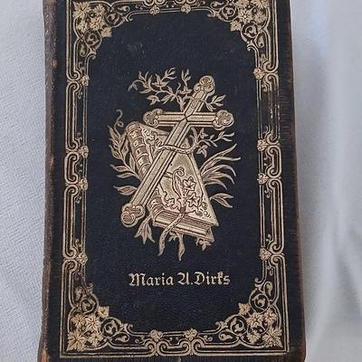 Two antique German bibles - 1899 - 1906 and a more modern Holy Bible