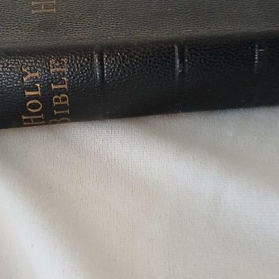 Two antique German bibles - 1899 - 1906 and a more modern Holy Bible