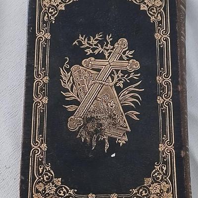 Two antique German bibles - 1899 - 1906 and a more modern Holy Bible