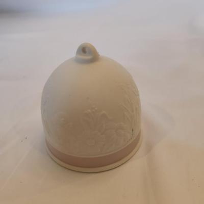 Lladro 1991 Bell