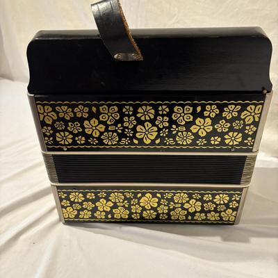 Hohner Accordion (PB-ES)