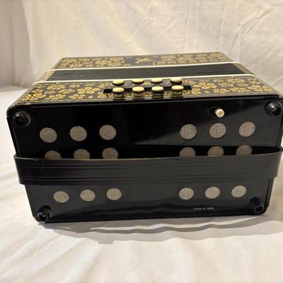 Hohner Accordion (PB-ES)