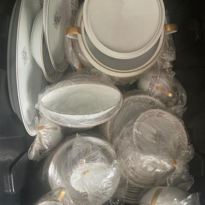 11 Piece Set Of 1940-50’s Noritake China.
