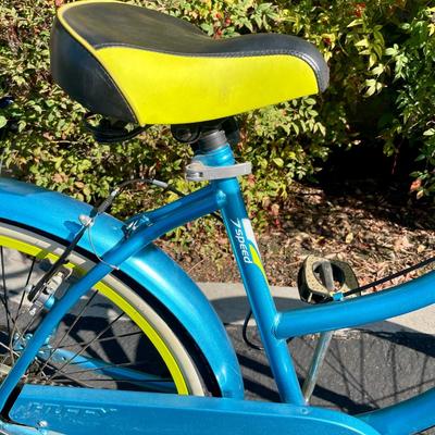 Huffy - Beach Cruiser 26" Women's Bicycle Turquoise Blue