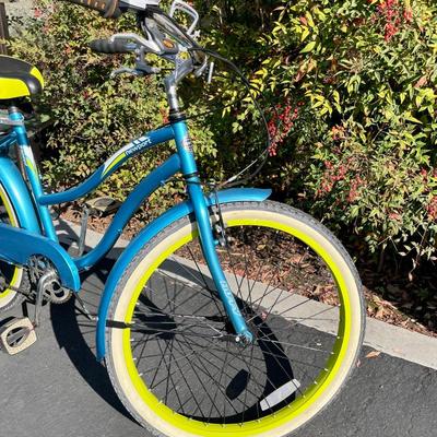 Huffy - Beach Cruiser 26" Women's Bicycle Turquoise Blue