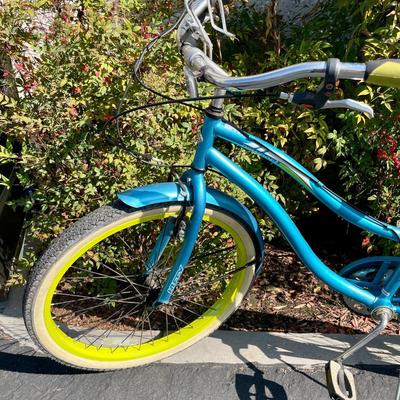 Huffy - Beach Cruiser 26" Women's Bicycle Turquoise Blue