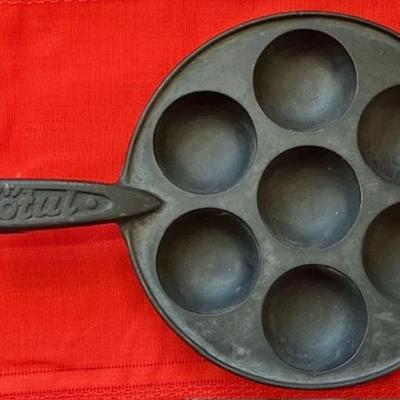 Vintage Jotul (Norway) Cast Iron Muffin/Egg Pan