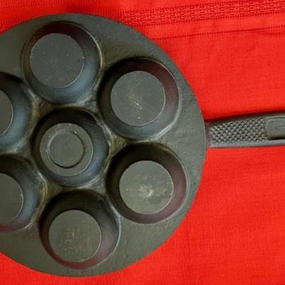 Vintage Jotul (Norway) Cast Iron Muffin/Egg Pan