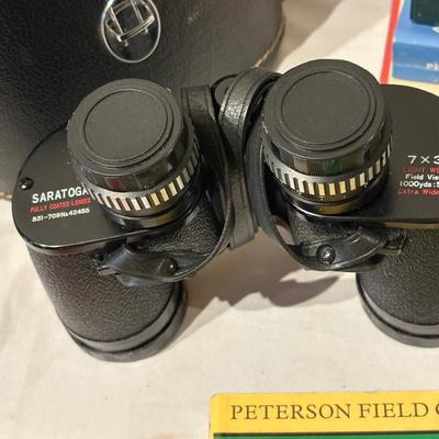 Saratoga Binoculars & Assorted Field Guides (LR-ES)