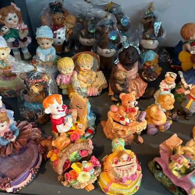Figurines incl Artmar
