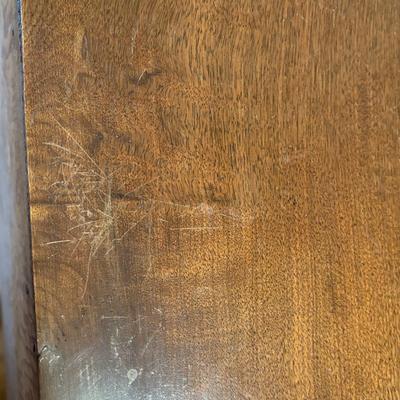 Three Drawer Dresser Early American Look (LR-ES)