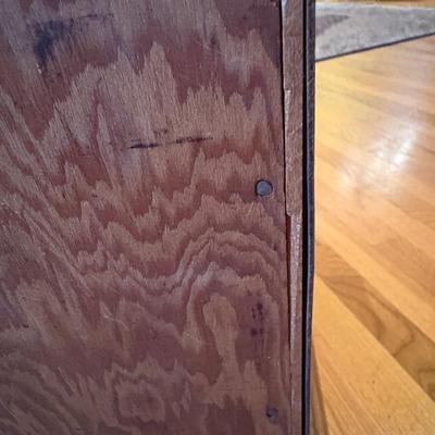 Three Drawer Dresser Early American Look (LR-ES)