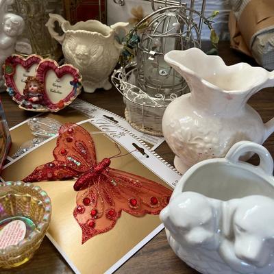 Lamps, vases, frames, decor