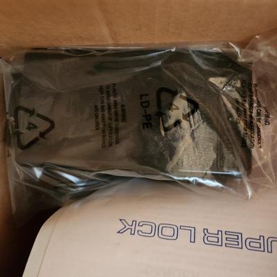 White Superlock Model 1934D Serger in Box