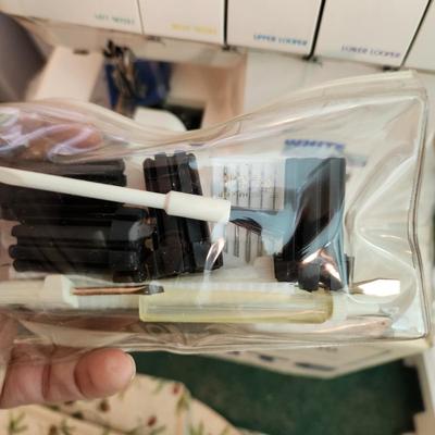 White Superlock Model 1934D Serger in Box