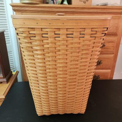Large Longaberger Basket w Plastic Liner 17x17x22H