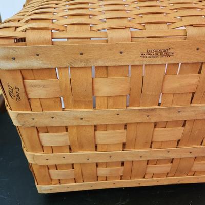 Large Longaberger Basket w Leather Handles 2003 20x17.5x12