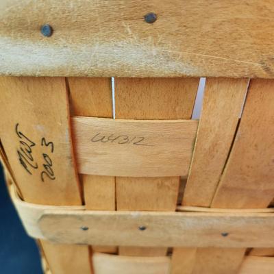 Large Longaberger Basket w Leather Handles 2003 20x17.5x12