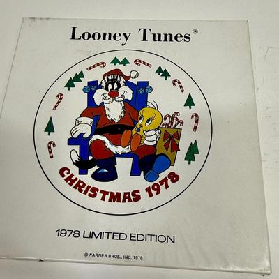 Looney Tunes Limited Edition Christmas Collectors Plate 1978 Sylvester and Tweety