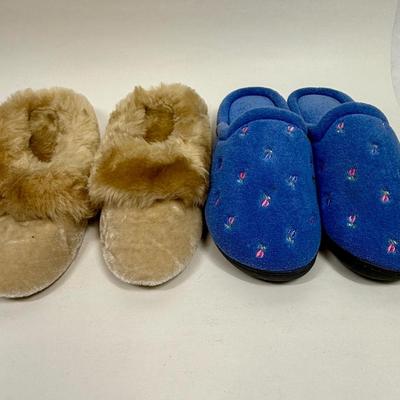 2 Pair of Women's House Slippers