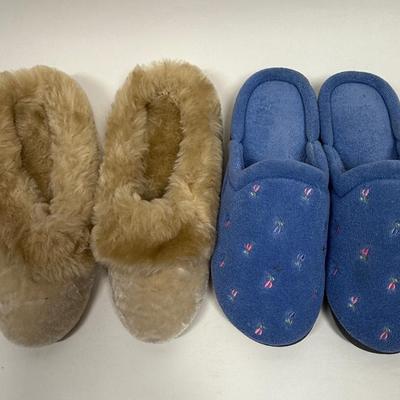 2 Pair of Women's House Slippers