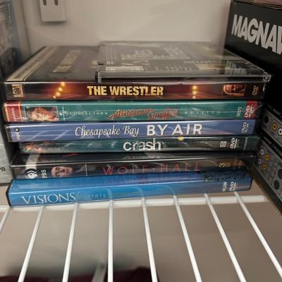 1265 Magnavox HD DVR/DVD Recorder 500 GB with DVDs