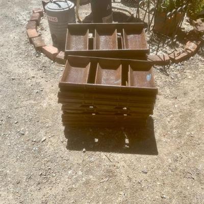 Sale Photo Thumbnail #158: Vintage Bread Pans