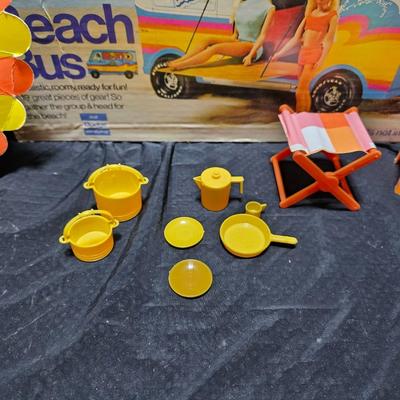 Barbie Beach Bus with some accessories - 1973 Mattel