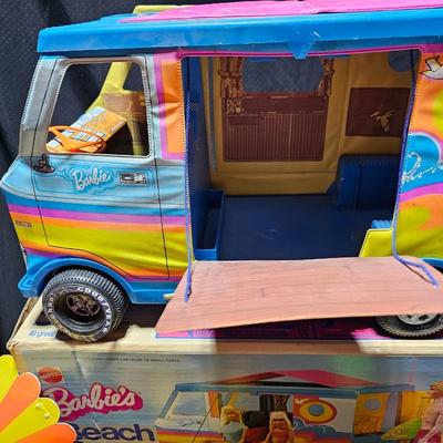 Barbie Beach Bus with some accessories - 1973 Mattel