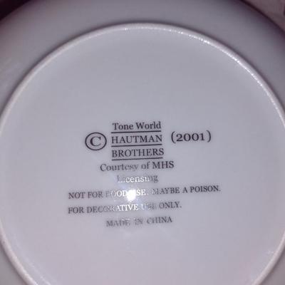 Collection of Tone World Hautman Brothers Bird Design Plates with Metal Wall Hanging Rack