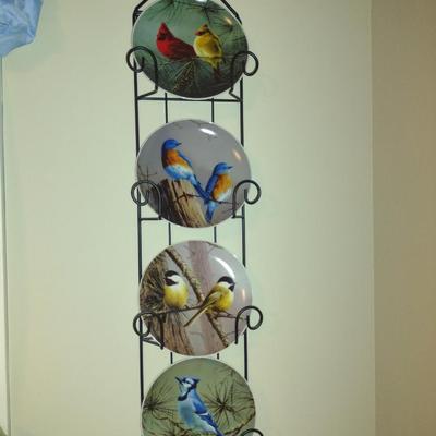 Collection of Tone World Hautman Brothers Bird Design Plates with Metal Wall Hanging Rack
