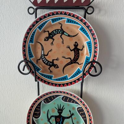 Decorative Native American Plate Holder With Plates