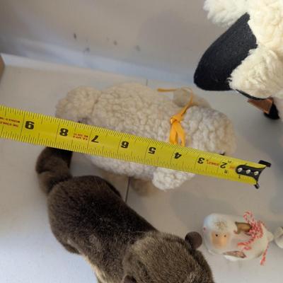 Plush & Ceramic Animals Sheep