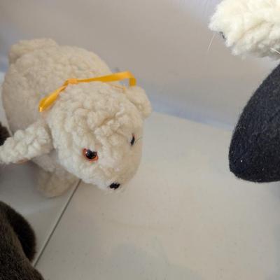 Plush & Ceramic Animals Sheep