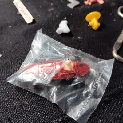 MORE SMALL TRINKETS AND COLLECTIBLES