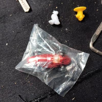 MORE SMALL TRINKETS AND COLLECTIBLES