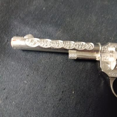 HOPALONG CASSIDY HOLSTER AND A WILSON RODEO CAP GUN