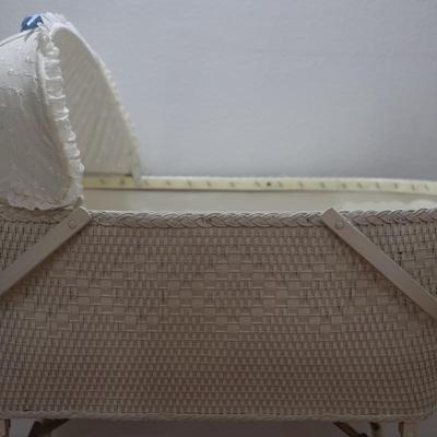 Vintage Wheeled Folding Baby Bassinet