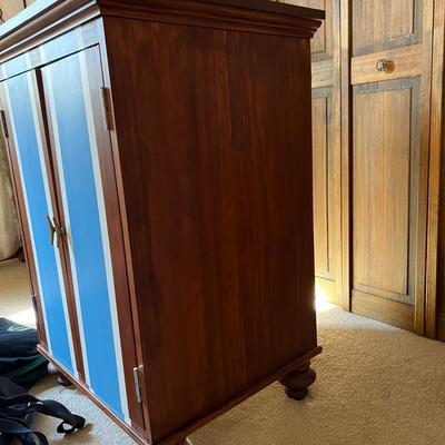 Equestrian Cabinet w. 2 Horse Blankets