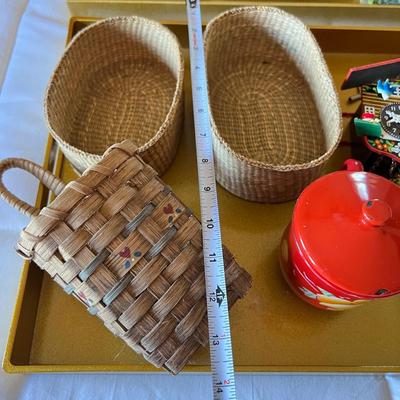 Decorative Lot - Vintage, Wood, Trays, Etc.