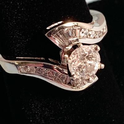 14k White Gold Diamond Estate Ring 5.70 grams