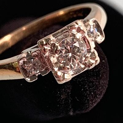 14k Gold Diamond Estate Ring 3.12 grams