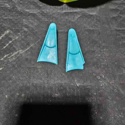 Vintage 1980’s Barbie Blow Up Pool, Sailboat, chairs and more