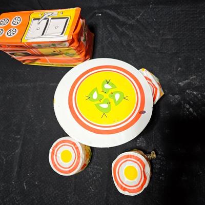 Vintage BARBIE PUFF & PLAY Inflatable Blow Up Dinette Furniture 1977 with inflatable kitchen