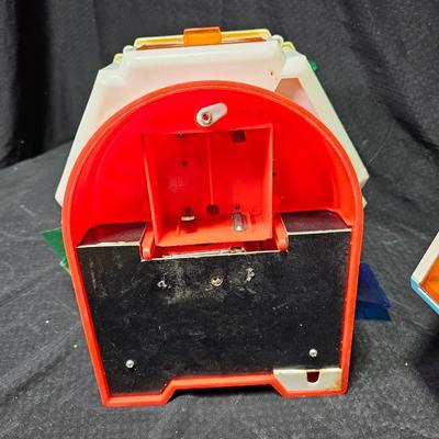 1970's Barbie Karosel Kitchen Sears Exclusive Carousel Mattel with some accessories